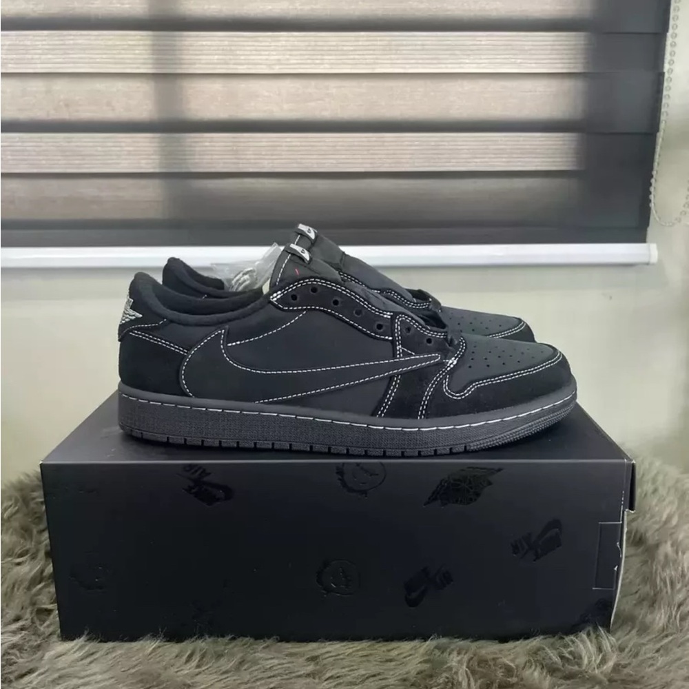 Travis Scott x Jordan 1 Black Phantom Lows